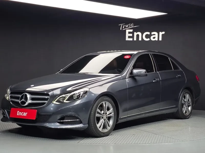 Mercedes-Benz E 220 BlueTEC Avantgarde - САМО 30% АВАНС
