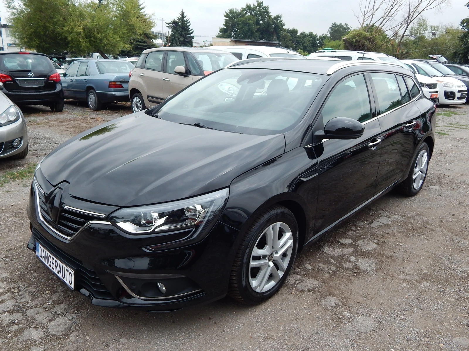 Renault Megane 1.5DCI* ПЕРФЕКТНА* , снимка 1