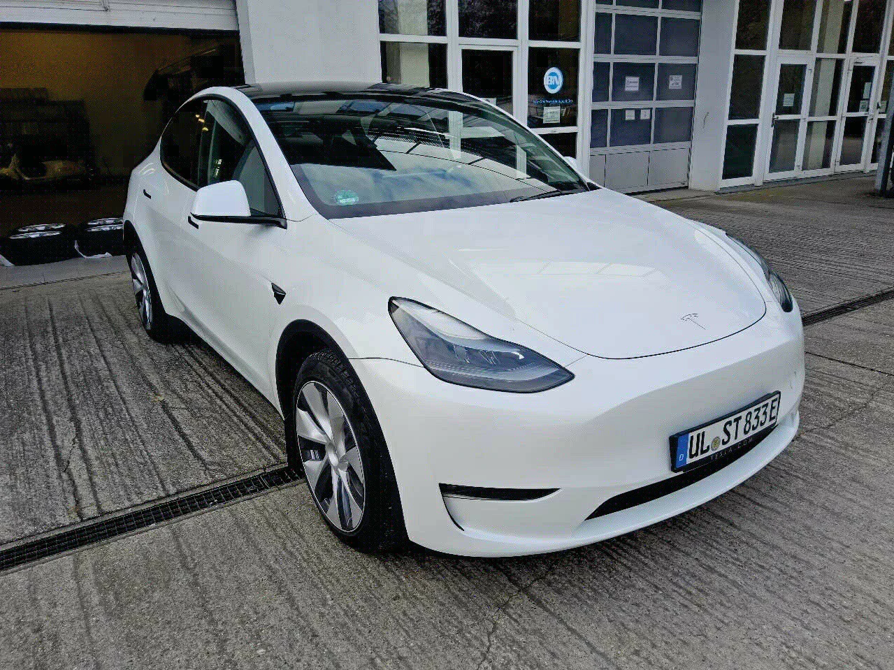 Tesla Model Y  4х4 Европейска Гаранция, снимка 1