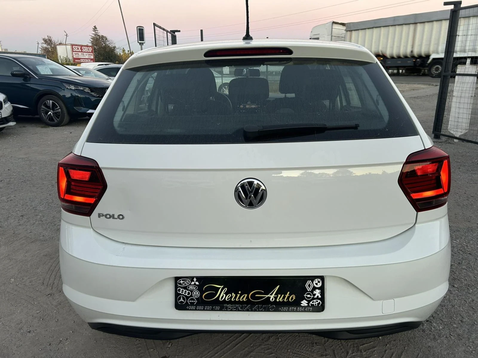 VW Polo 1.0 TSI 95 * LED * NAVI APP * ACC * EURO 6 *  - изображение 5