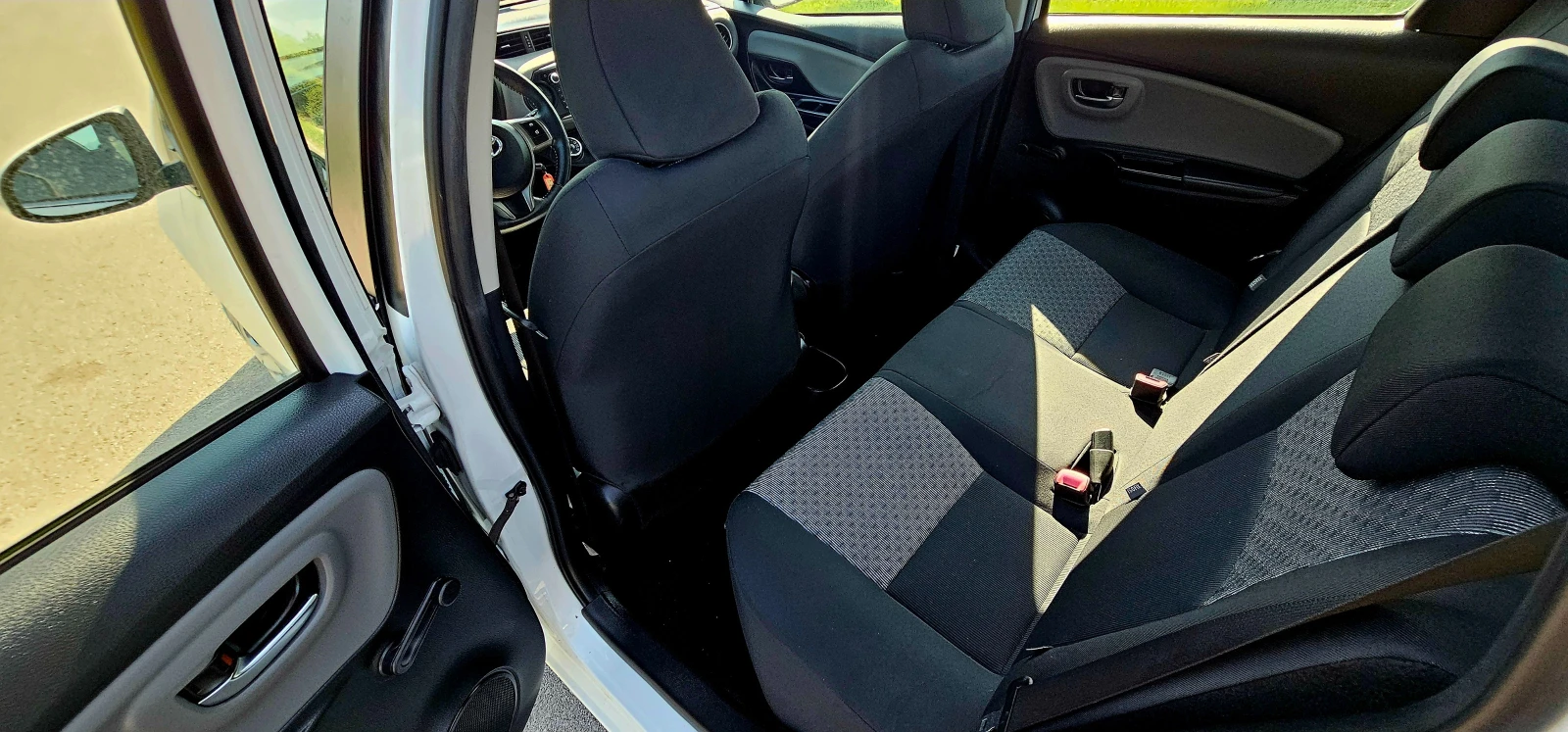 Toyota Yaris 1.0  | Mobile.bg   11