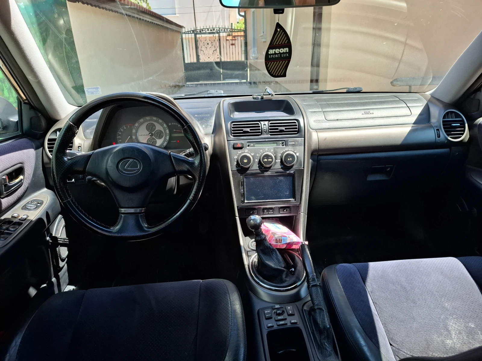 Lexus IS 200 Газов инжекцион  - изображение 8