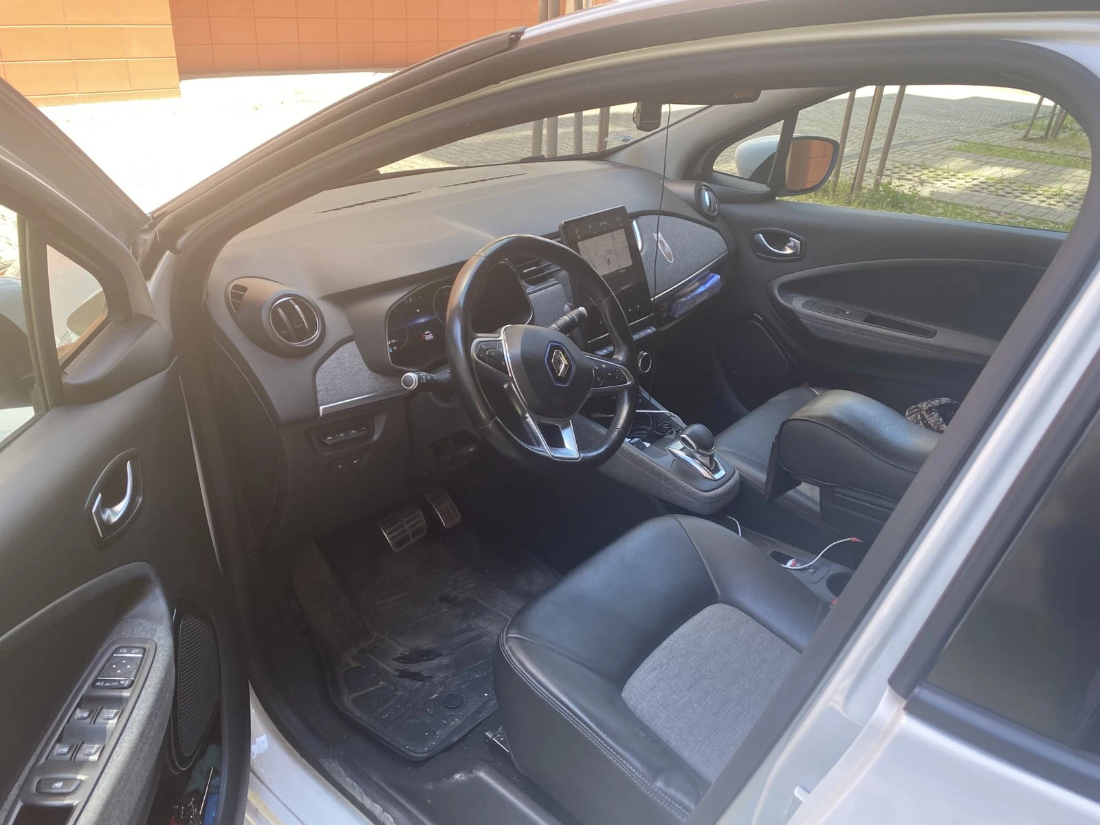 Renault Zoe  - изображение 8