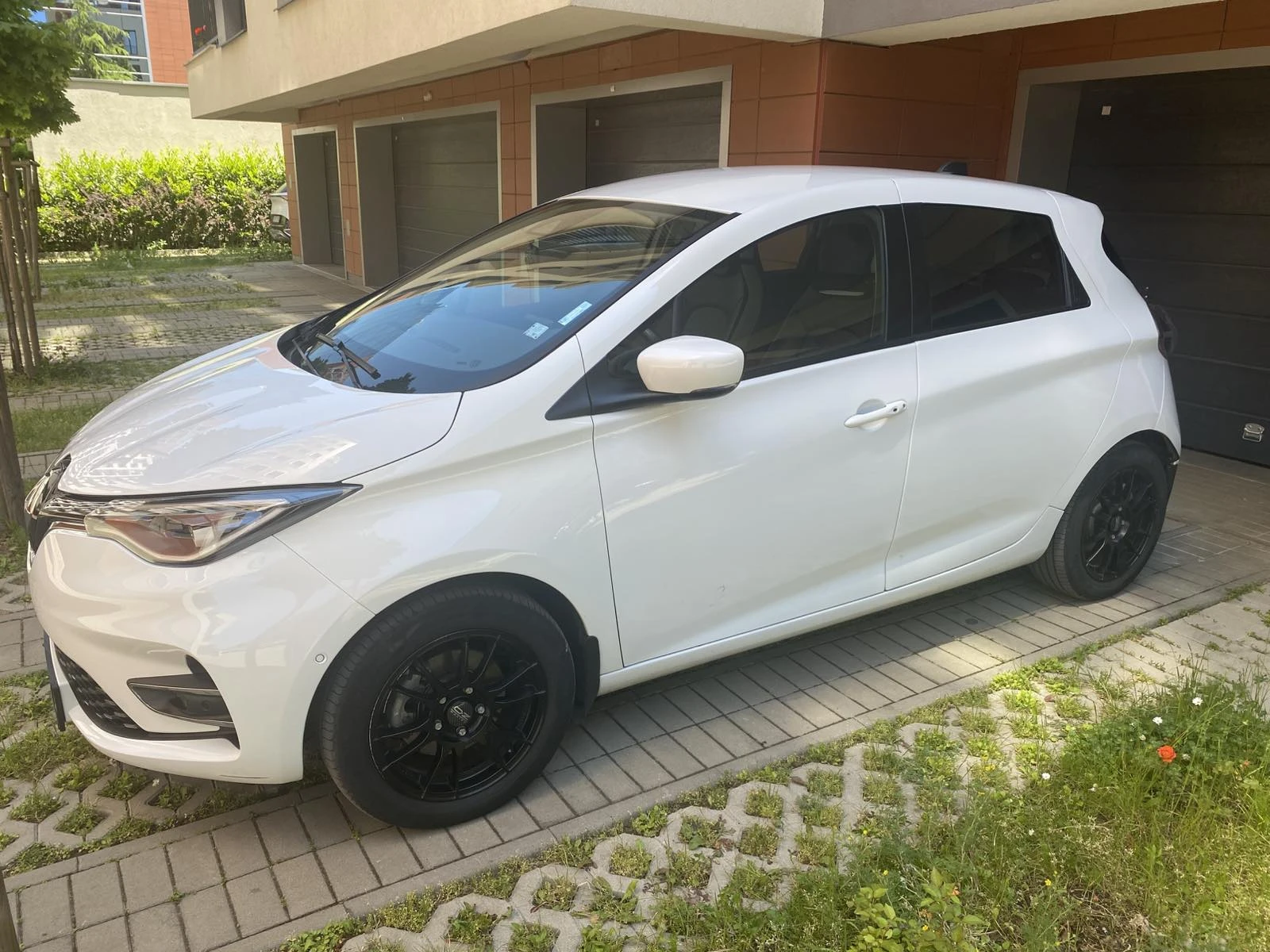 Renault Zoe  - изображение 6