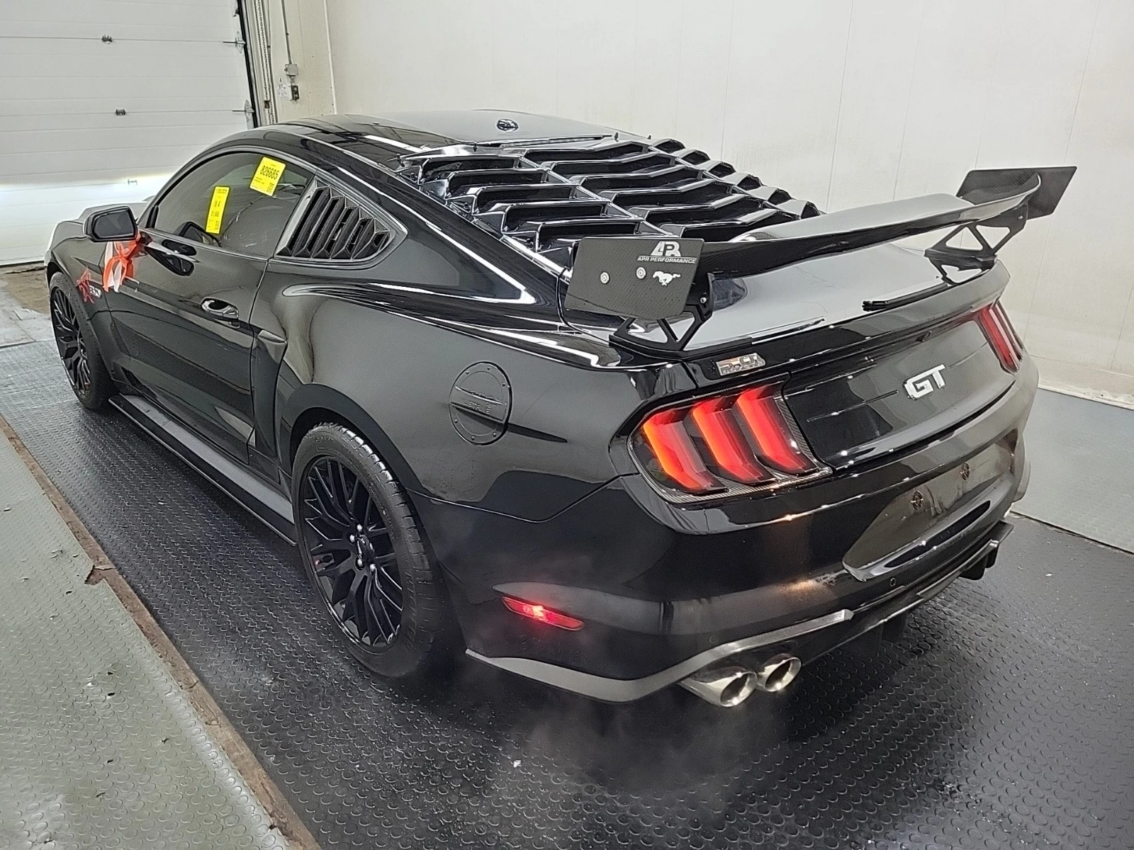 Ford Mustang GT * * CARFAX * * АВТО КРЕДИТ * *  - изображение 6