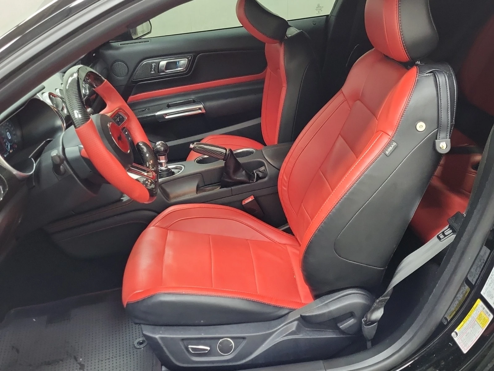 Ford Mustang GT * * CARFAX * * АВТО КРЕДИТ * *  - изображение 9