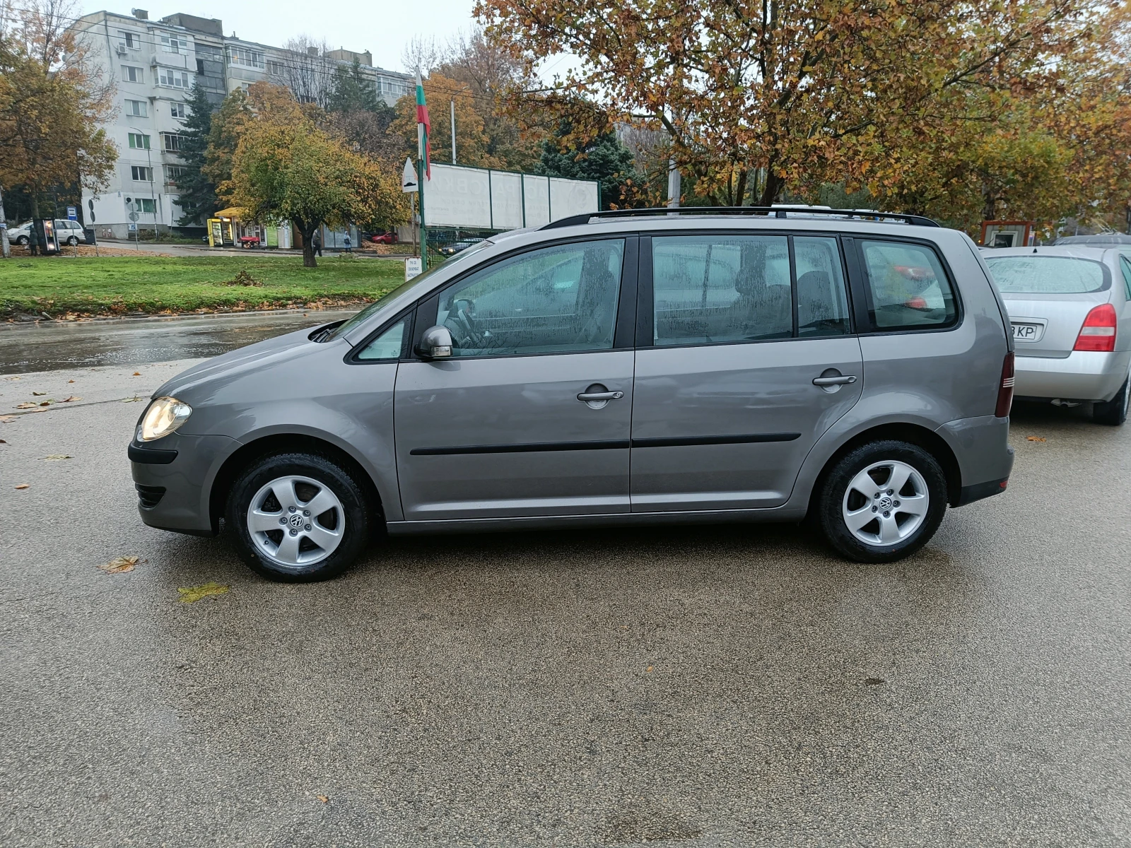 VW Touran 1.9 BARTER 105 - изображение 8