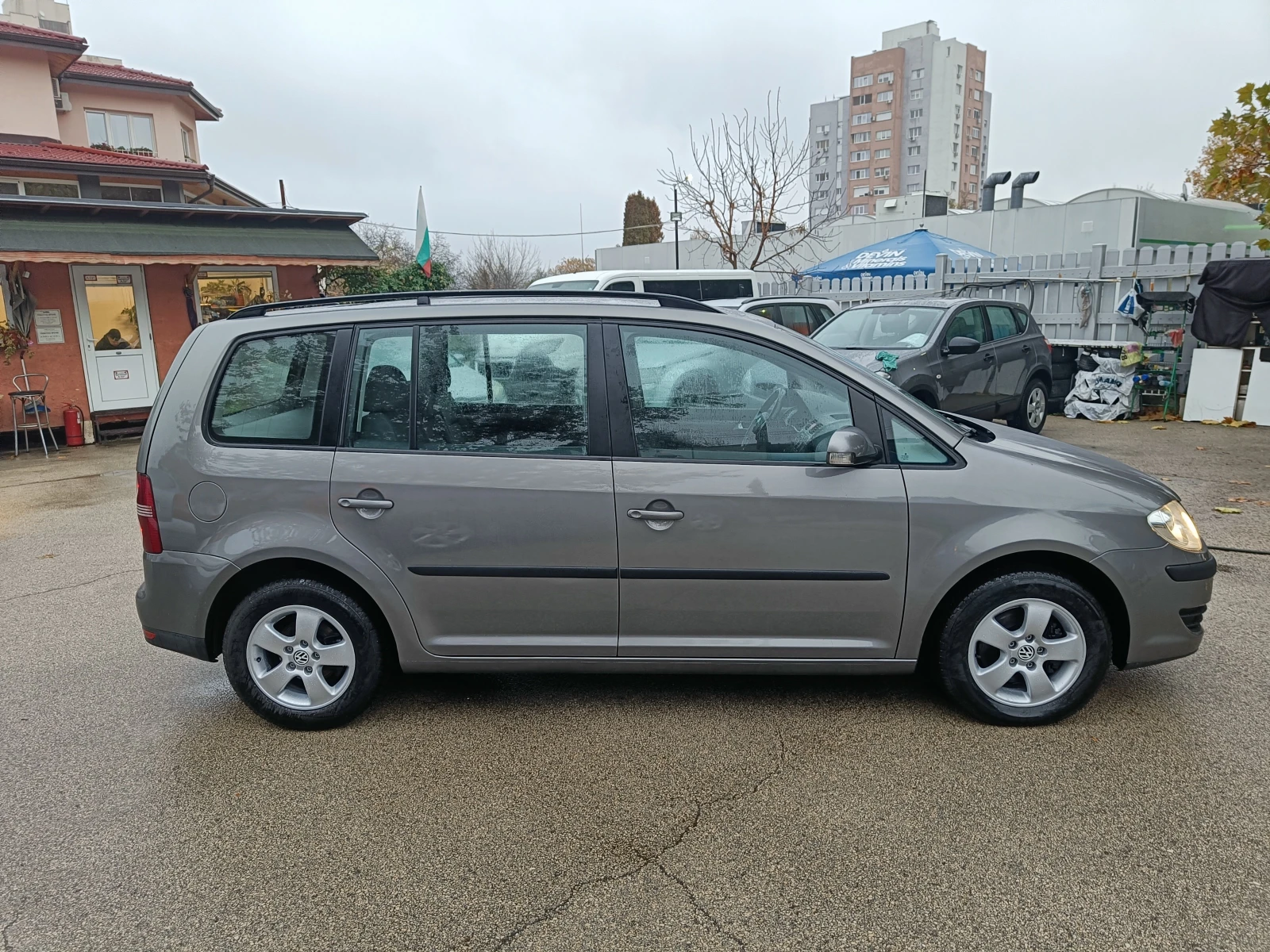 VW Touran 1.9 BARTER 105 - изображение 4