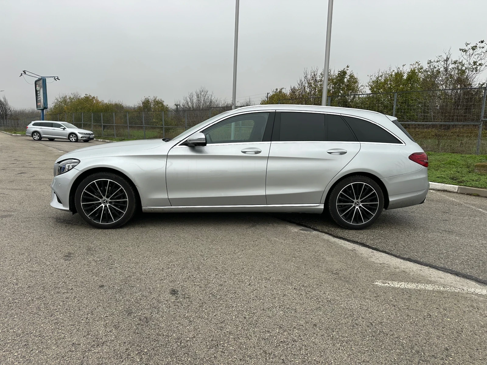 Mercedes-Benz C 220 d 4MATIK FULL AIR HEAD UP BURM DISTR 360 CAM - изображение 2