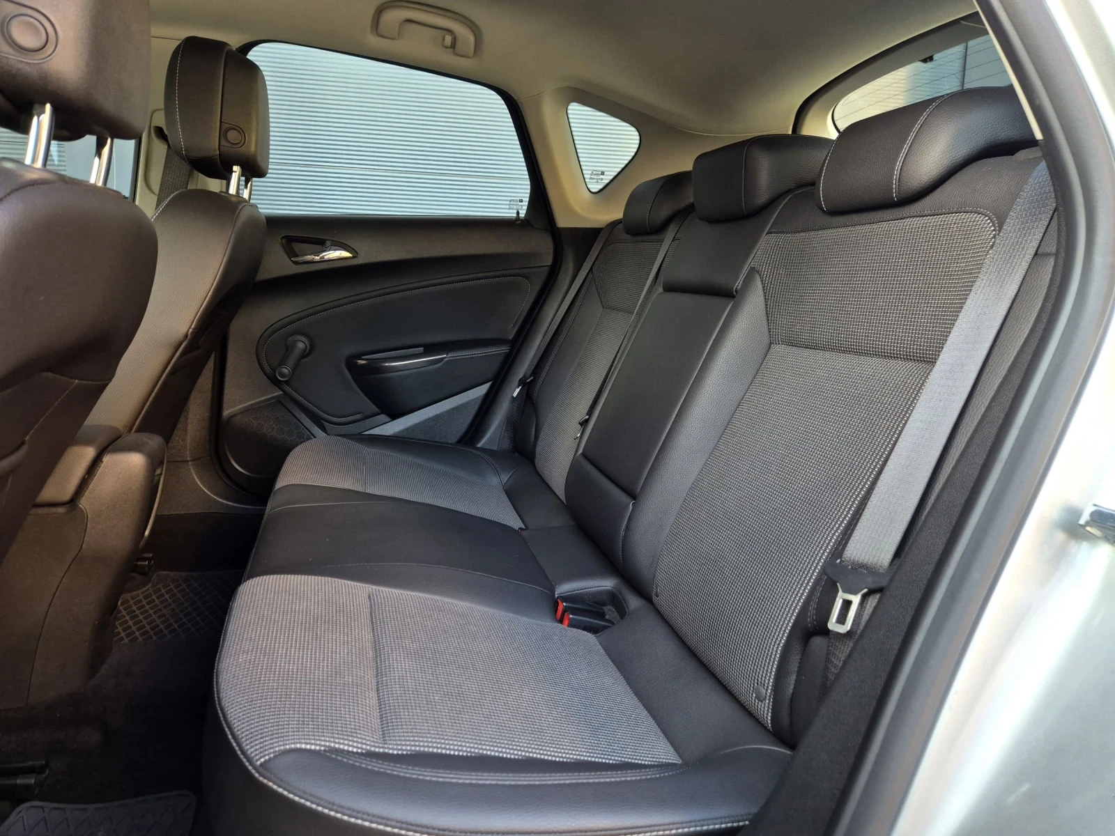 Opel Astra 1.6 * * * 110000*   | Mobile.bg   8