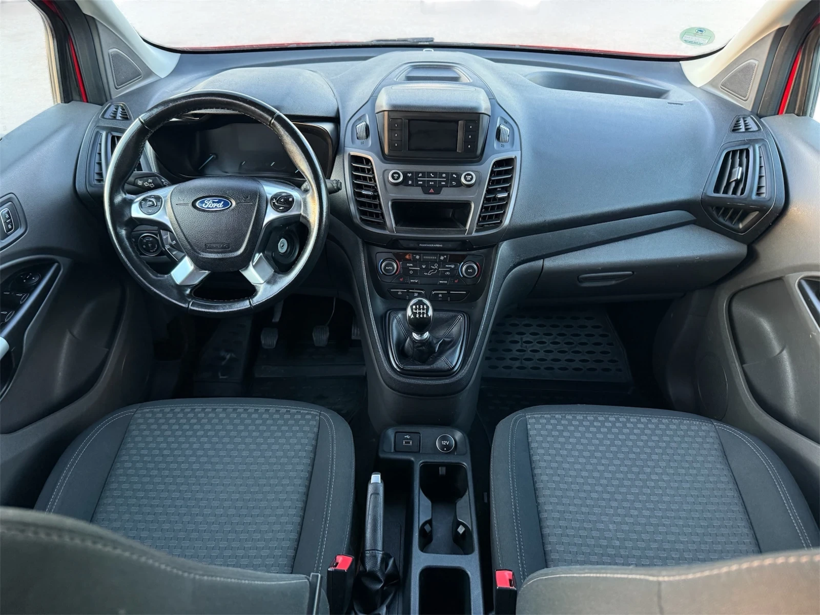 Ford Connect Grand Tourneo/1.5TDCi/7 Seats/Titanium/Euro6 - изображение 10