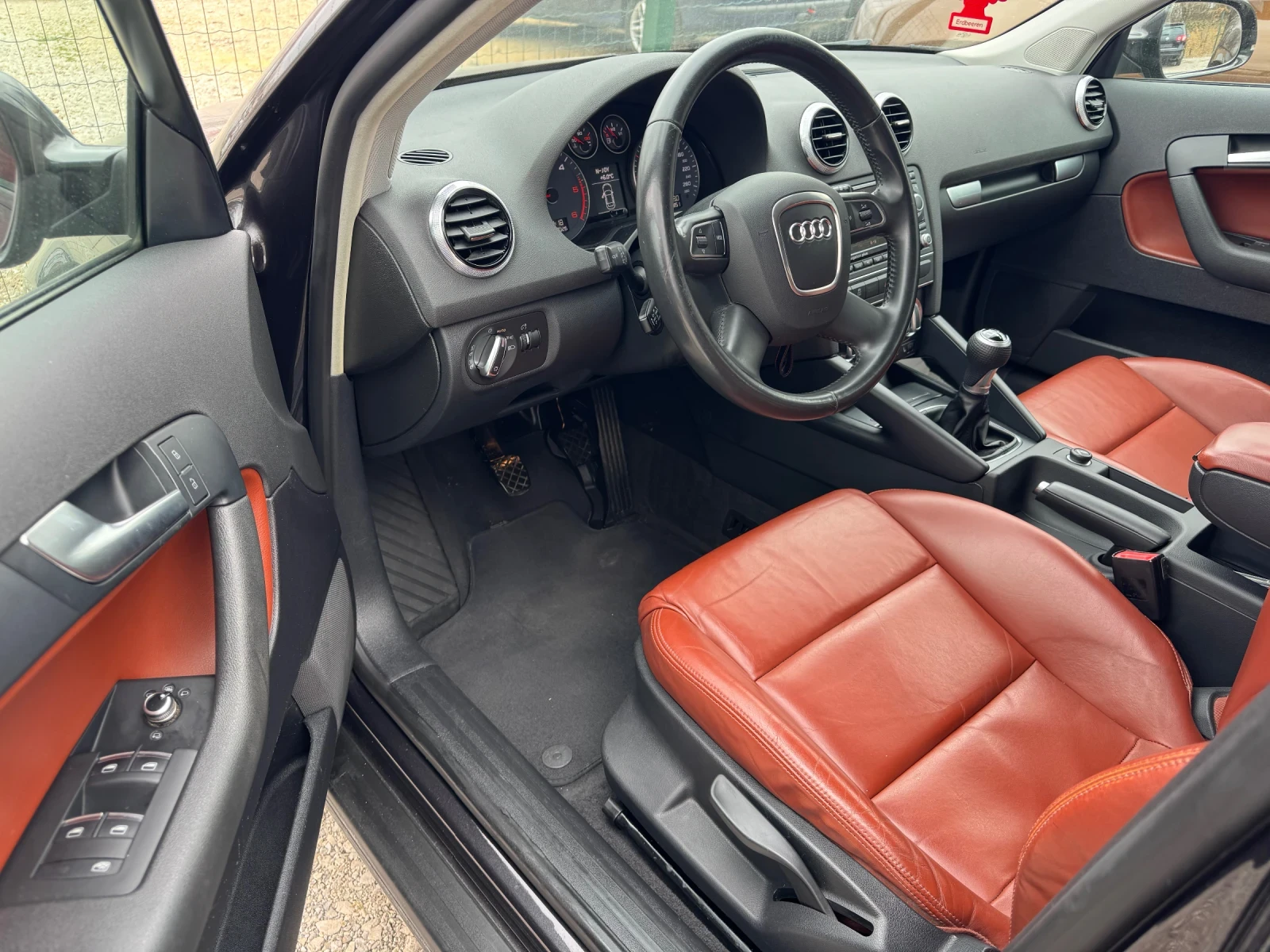 Audi A3 Sportback* Bi-Xenon* Led* Navi-Plus* Leder* Tempom, снимка 10 - Автомобили и джипове - 53541219