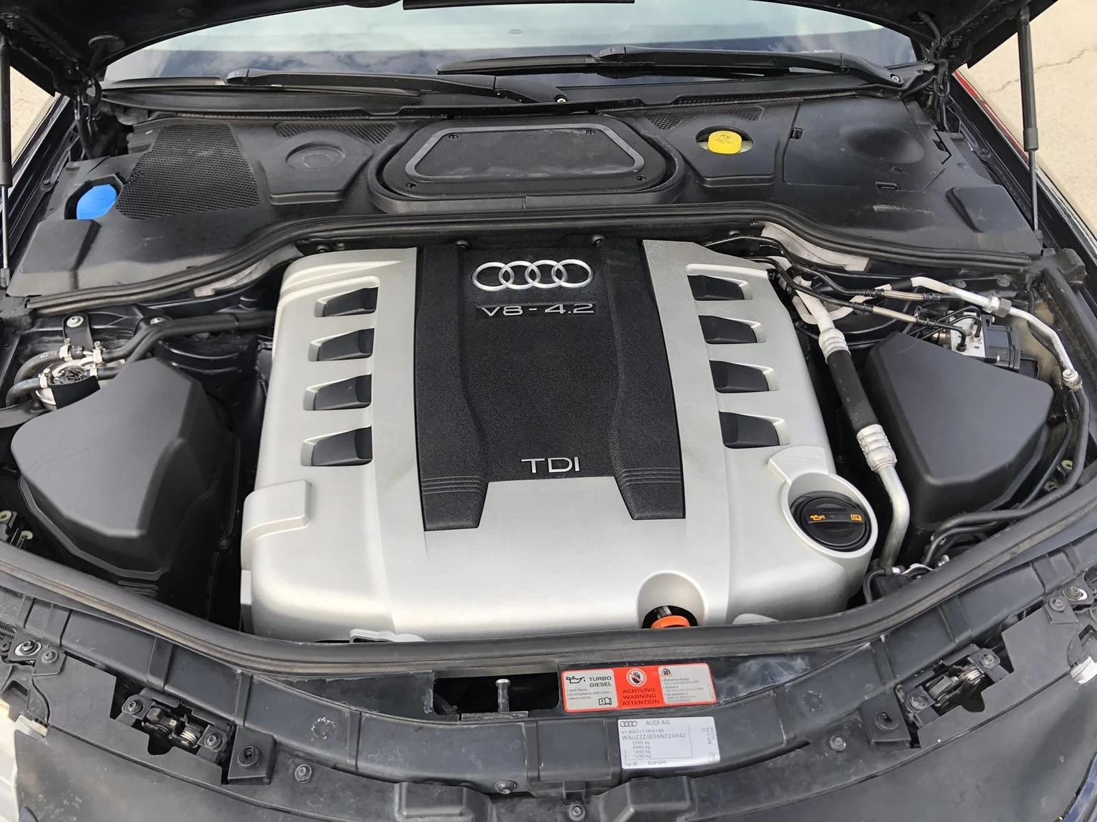 Audi A8 4.2TDi, снимка 17 - Автомобили и джипове - 53992556