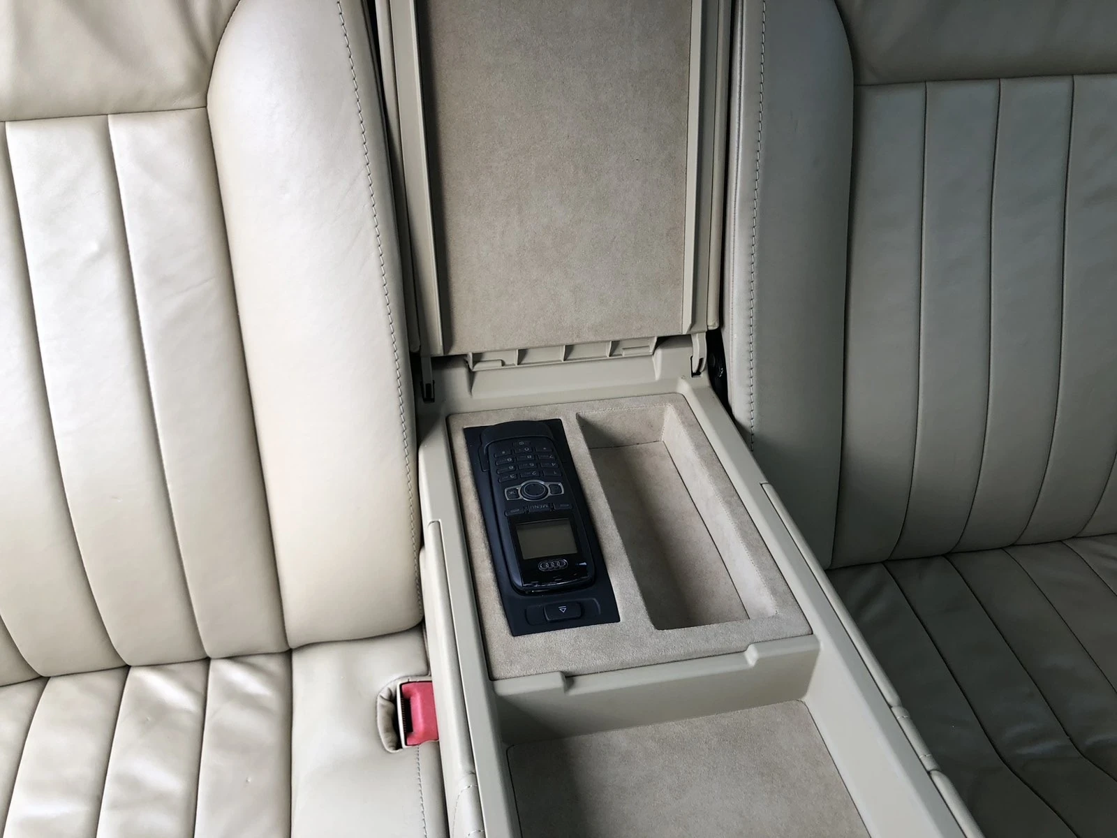 Audi A8 4.2TDi, снимка 2 - Автомобили и джипове - 53992556