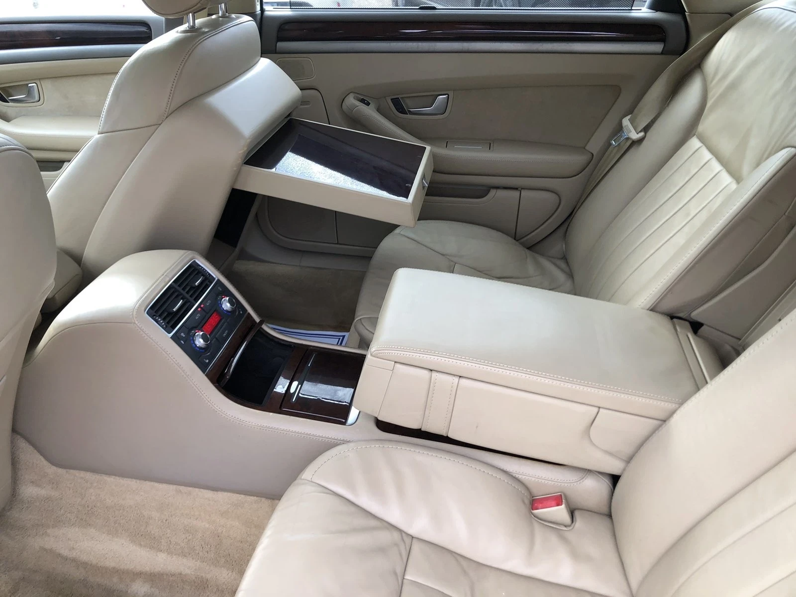 Audi A8 4.2TDi, снимка 9 - Автомобили и джипове - 53992556