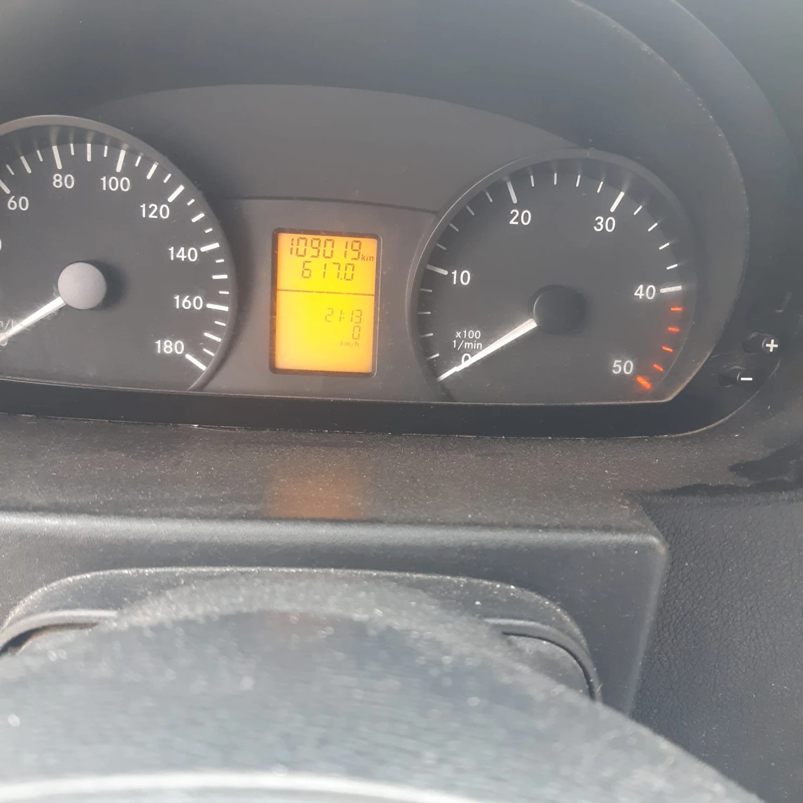 Mercedes-Benz 220 CDI, снимка 7 - Автомобили и джипове - 54084086