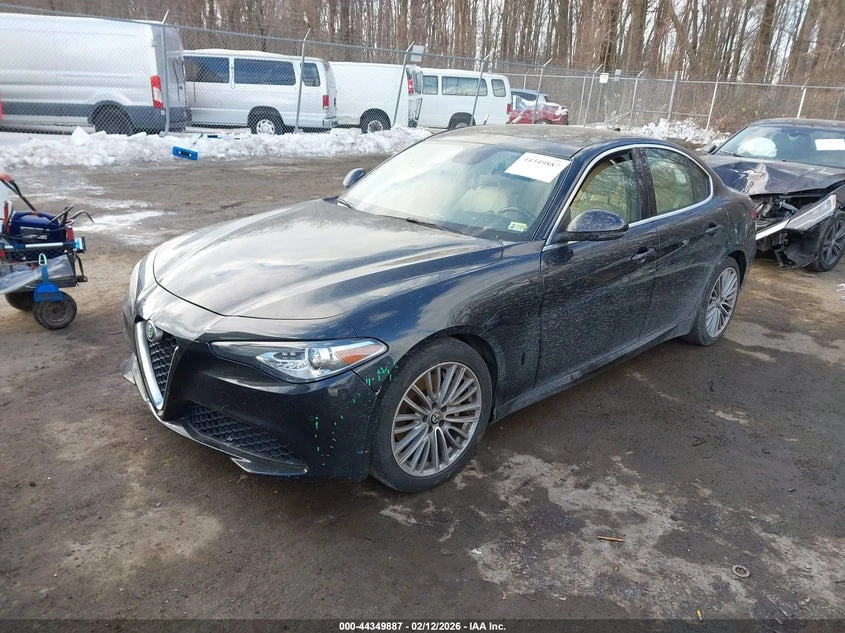 Alfa Romeo Giulia 2.0l Ti Rwd, снимка 2 - Автомобили и джипове - 54241463