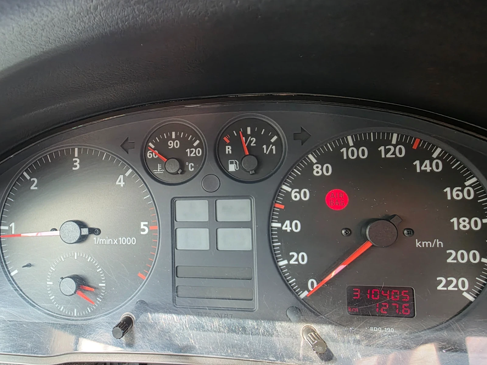 Audi A4, снимка 14 - Автомобили и джипове - 54596611