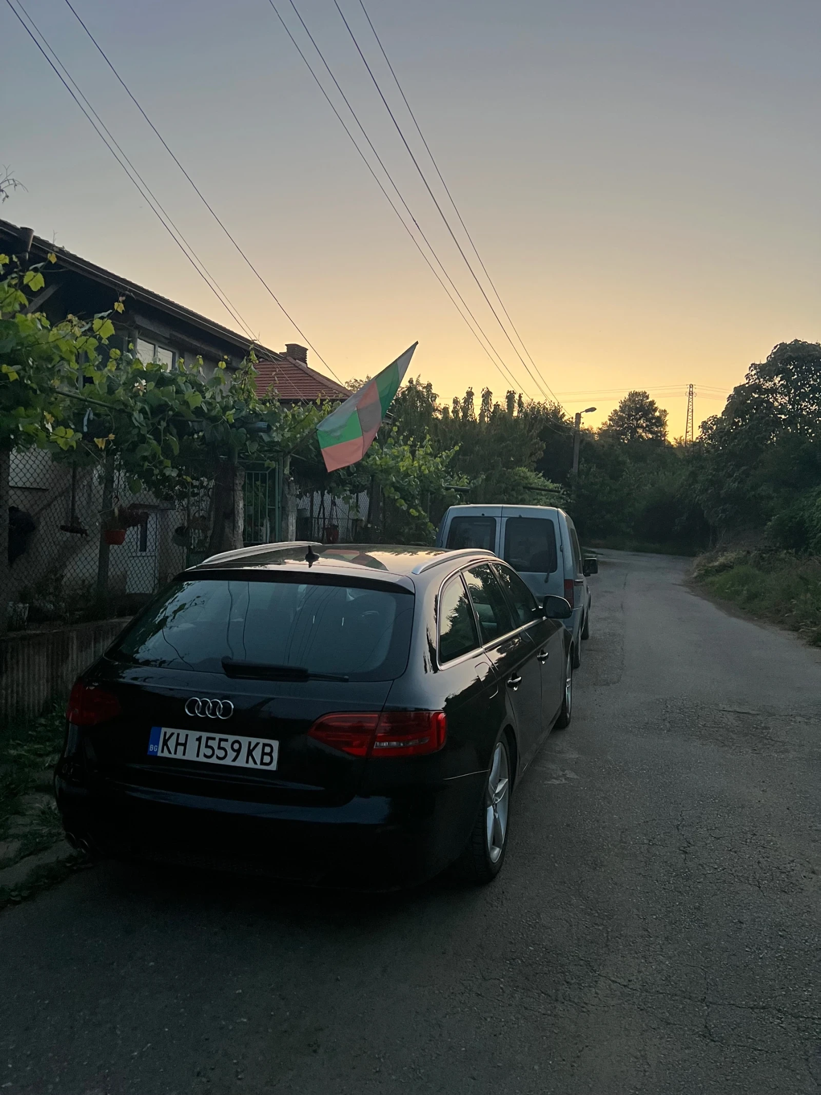 Audi A4 143к.с Ръчка Bi-Xenon , снимка 4 - Автомобили и джипове - 55389468
