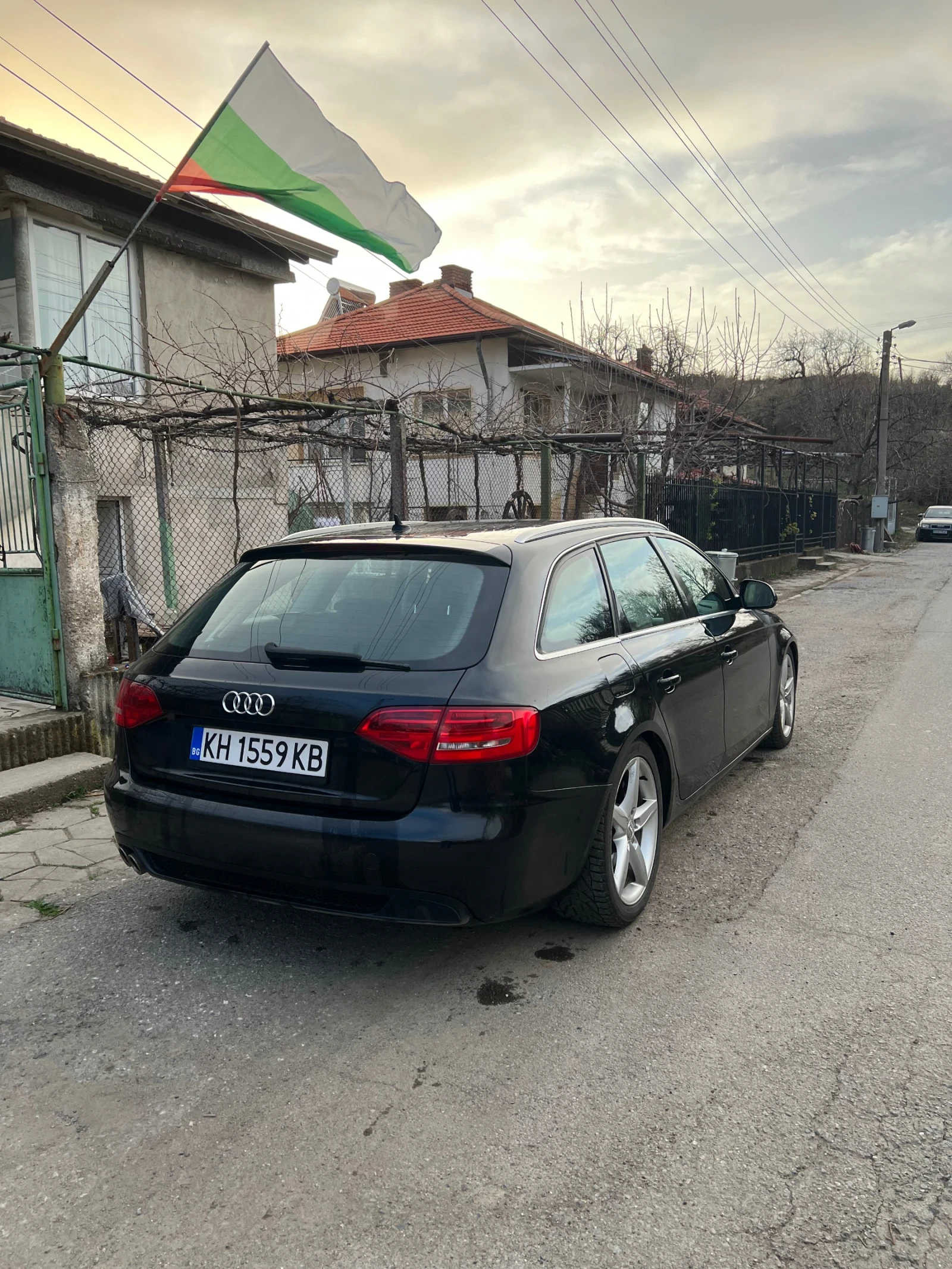 Audi A4 143к.с Ръчка Bi-Xenon , снимка 12 - Автомобили и джипове - 55389468