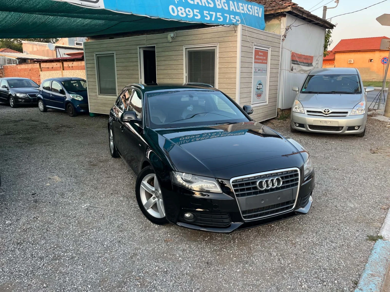 Audi A4 АВТОМАТИК S-LINE, снимка 2 - Автомобили и джипове - 55571302