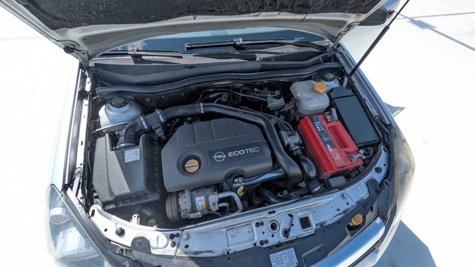 Opel Astra Комби, снимка 8 - Автомобили и джипове - 55676585
