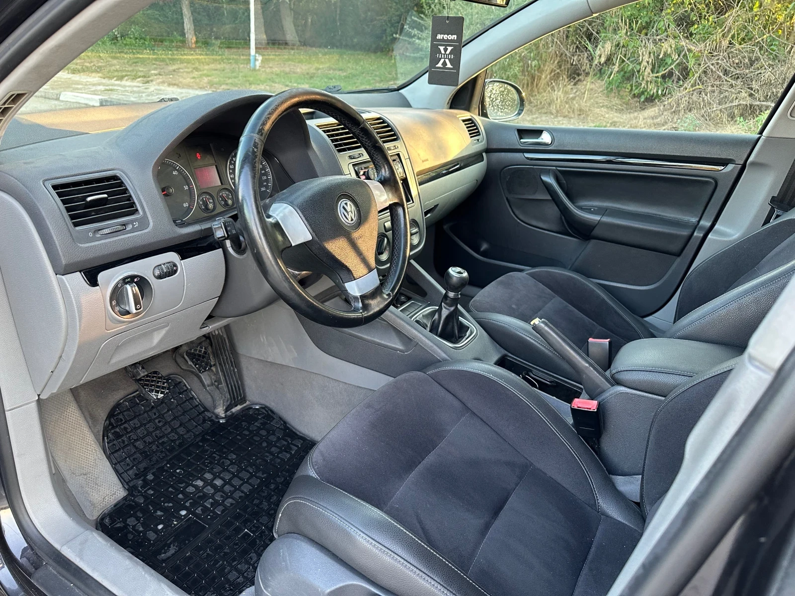 VW Golf 1.9TDI 105hp, снимка 8 - Автомобили и джипове - 55737483