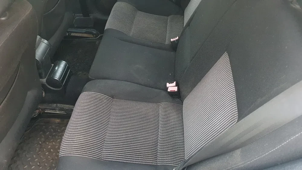 VW Golf 1.9 TDI, снимка 3 - Автомобили и джипове - 56081421