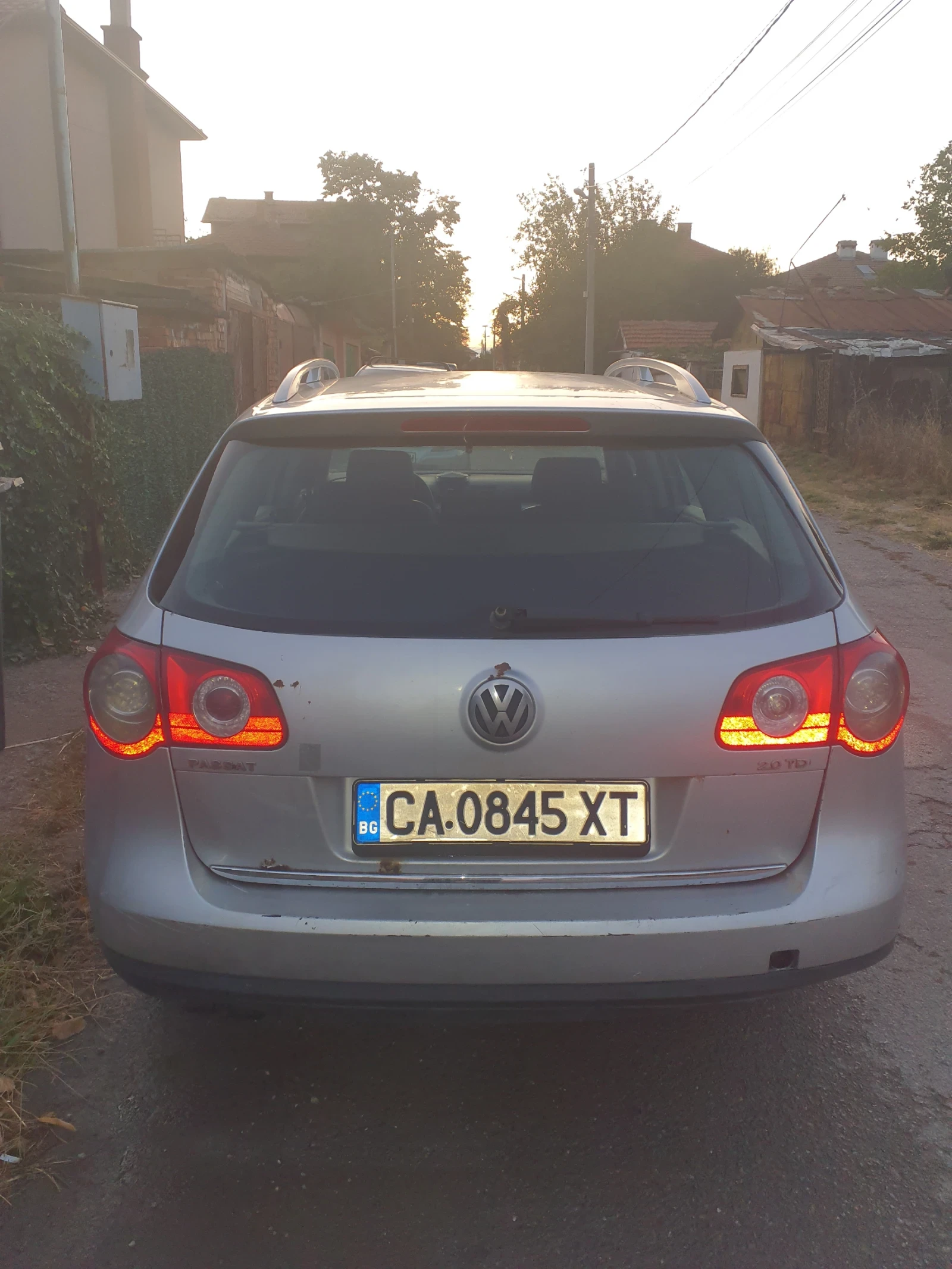 VW Passat 2.0 TDI, снимка 2 - Автомобили и джипове - 56167461