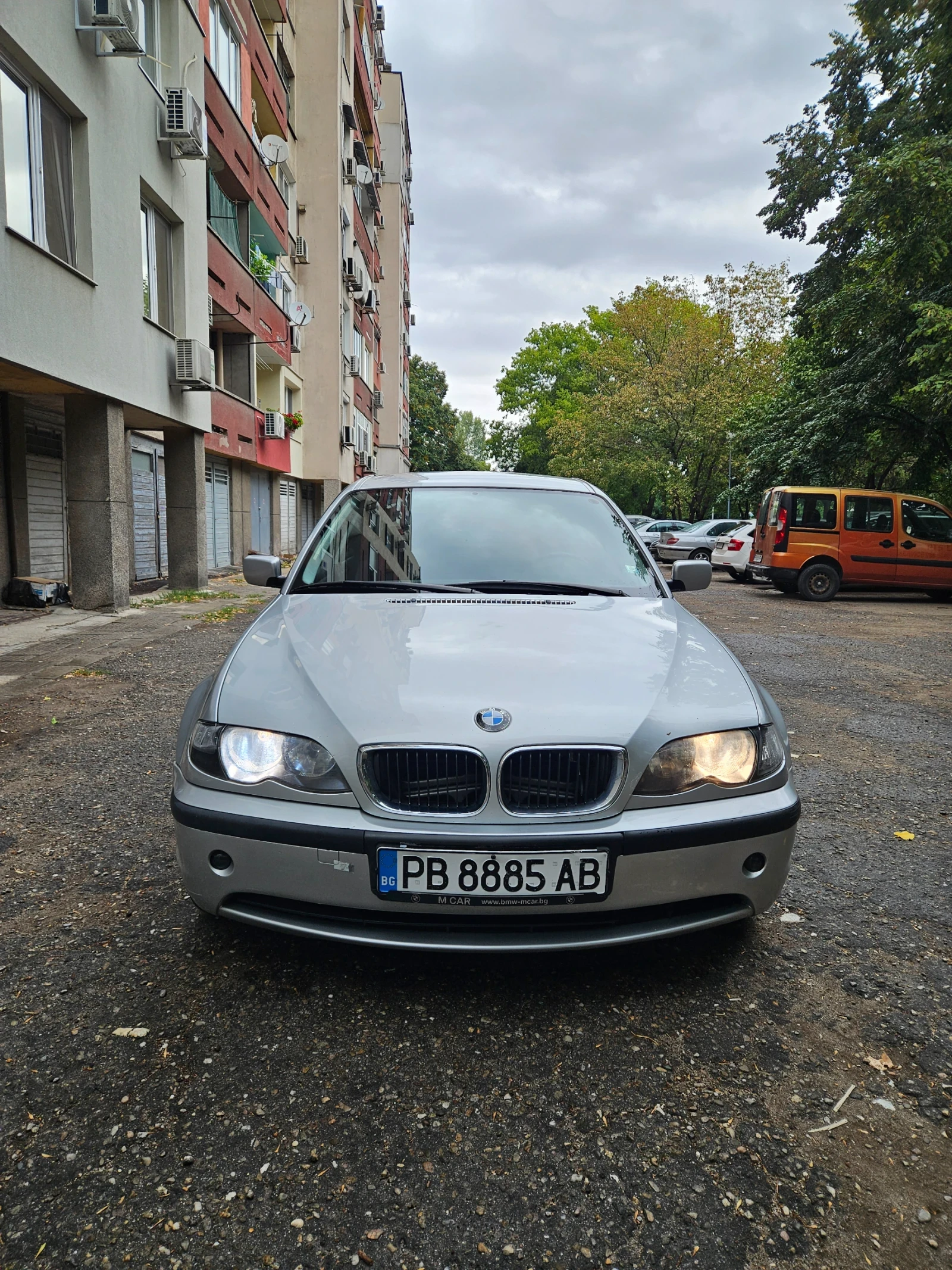 BMW 320