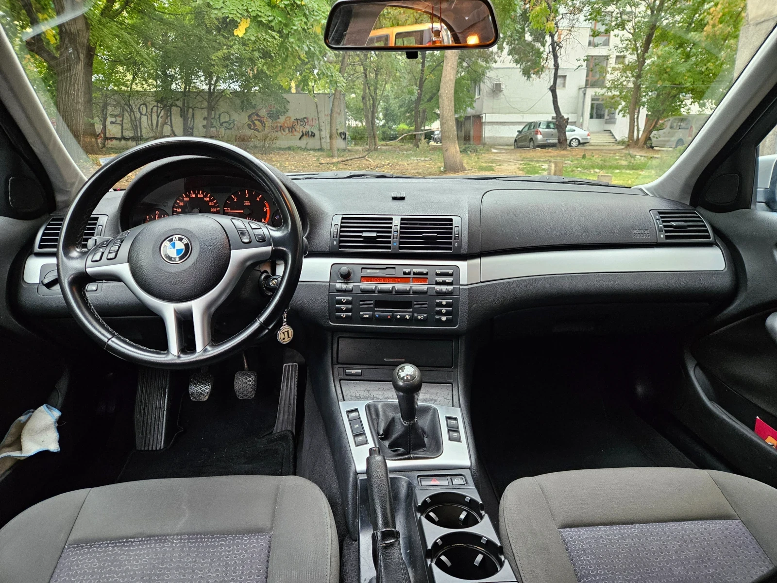 BMW 320, снимка 7 - Автомобили и джипове - 56234582