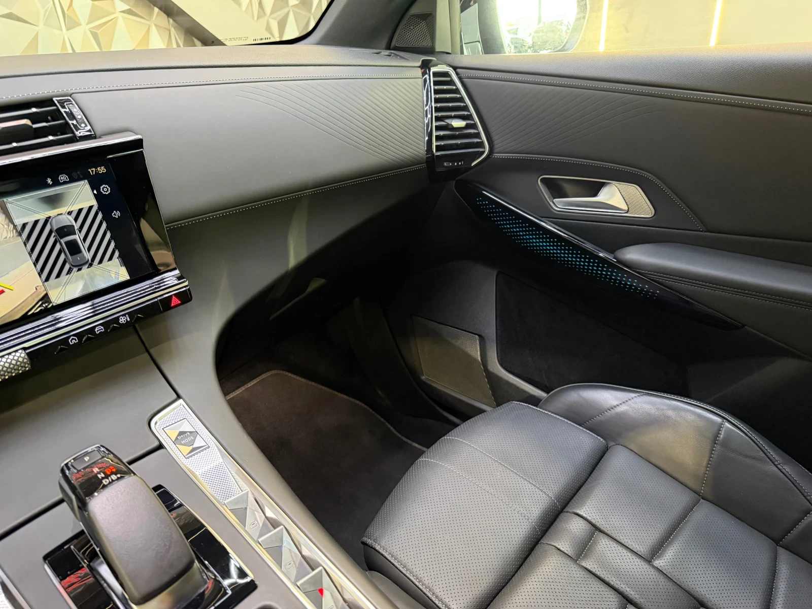 DS DS 7 Crossback 1.6 * PLUG-IN * FULL * ПАНОРАМА, снимка 9 - Автомобили и джипове - 56294775
