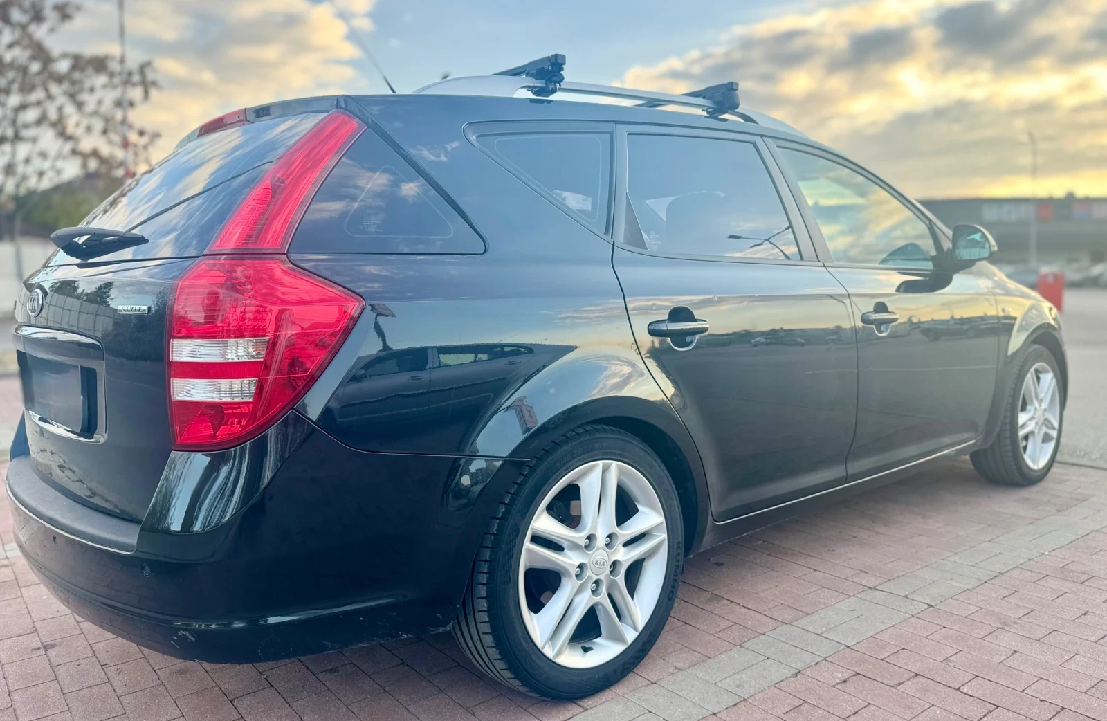Kia Ceed 1.6 cvv 126 hp, снимка 2 - Автомобили и джипове - 56646646