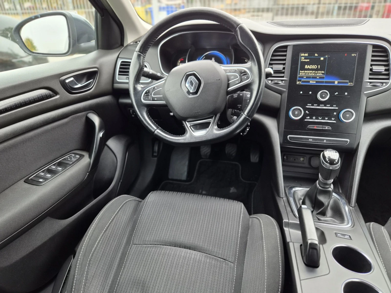 Renault Megane 1.5dci 110кс, снимка 11 - Автомобили и джипове - 56654496