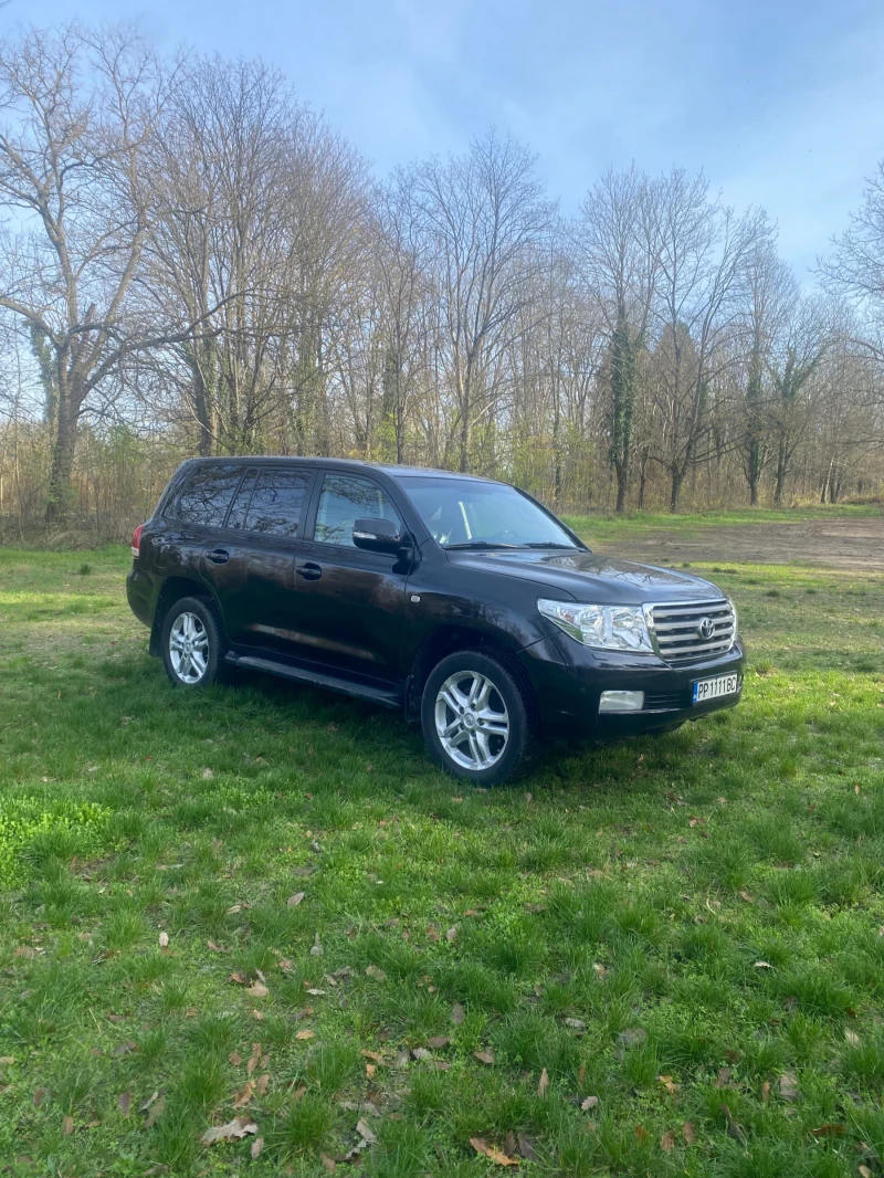 Toyota Land cruiser LC200 , снимка 3 - Автомобили и джипове - 52628236