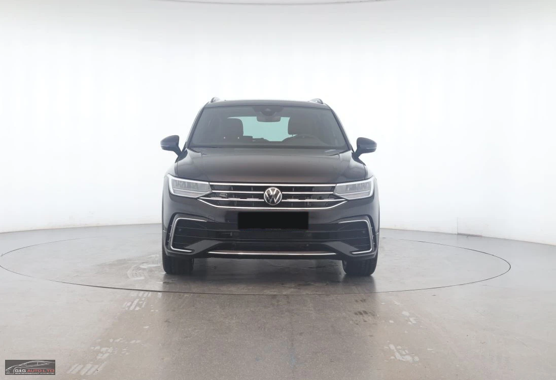 VW Tiguan 2.0TDI  RLine/150HP/PANO/NAVI/SUNROOF/CARPLAY/230b - изображение 4