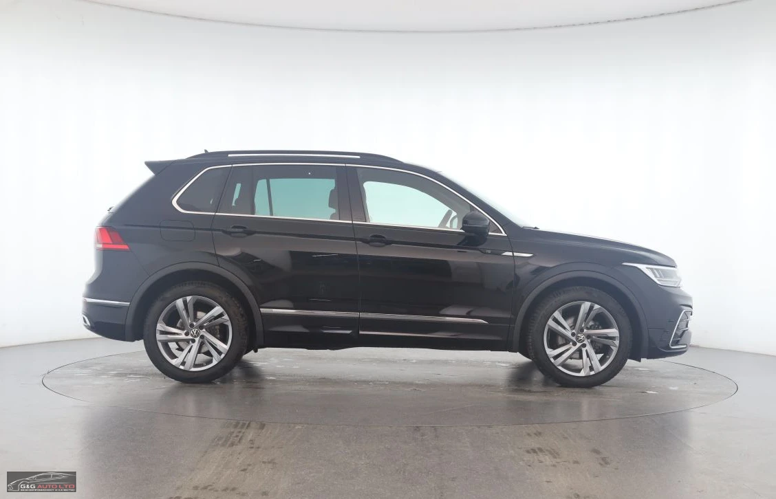 VW Tiguan 2.0TDI  RLine/150HP/PANO/NAVI/SUNROOF/CARPLAY/230b - изображение 5