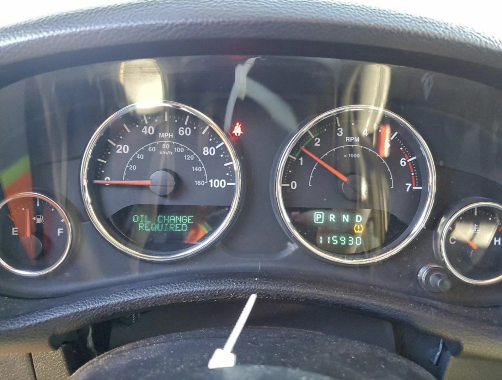 Jeep Wrangler 3.8  UNLIMITED SPORT - изображение 9