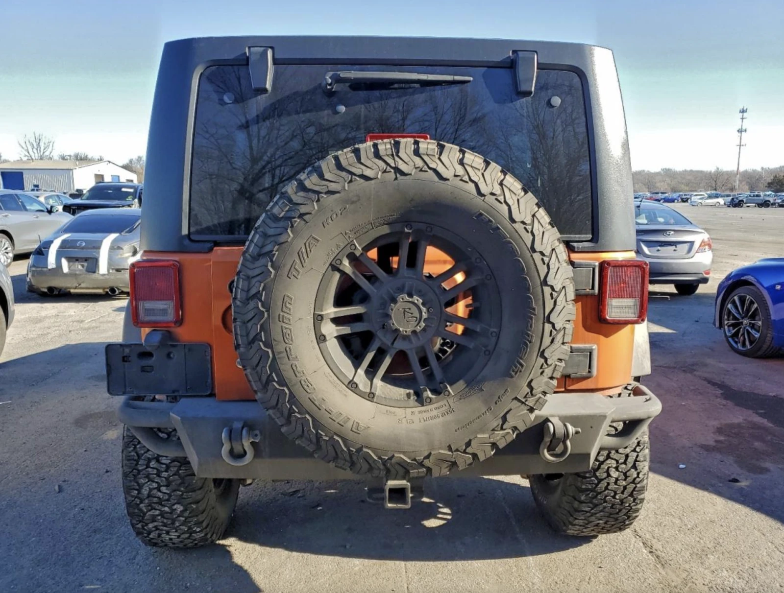 Jeep Wrangler 3.8  UNLIMITED SPORT - изображение 6