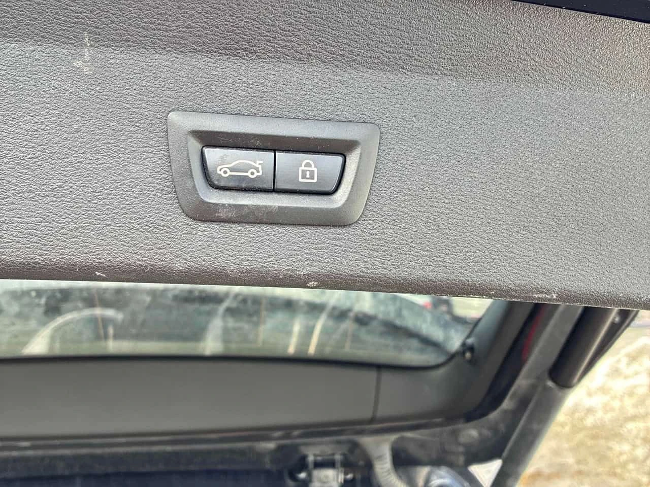 BMW X1 * xDrive28i * ПОДГРЕВ * КАМЕРА * ПАМЕТ, снимка 11 - Автомобили и джипове - 54000250