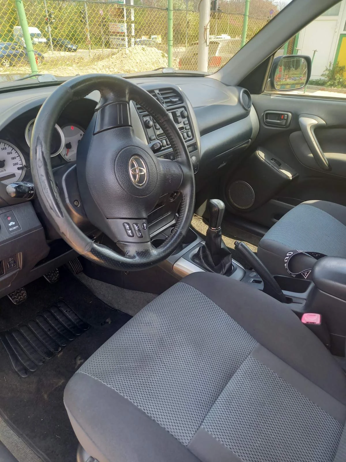 Toyota Rav4, снимка 3 - Автомобили и джипове - 54358937