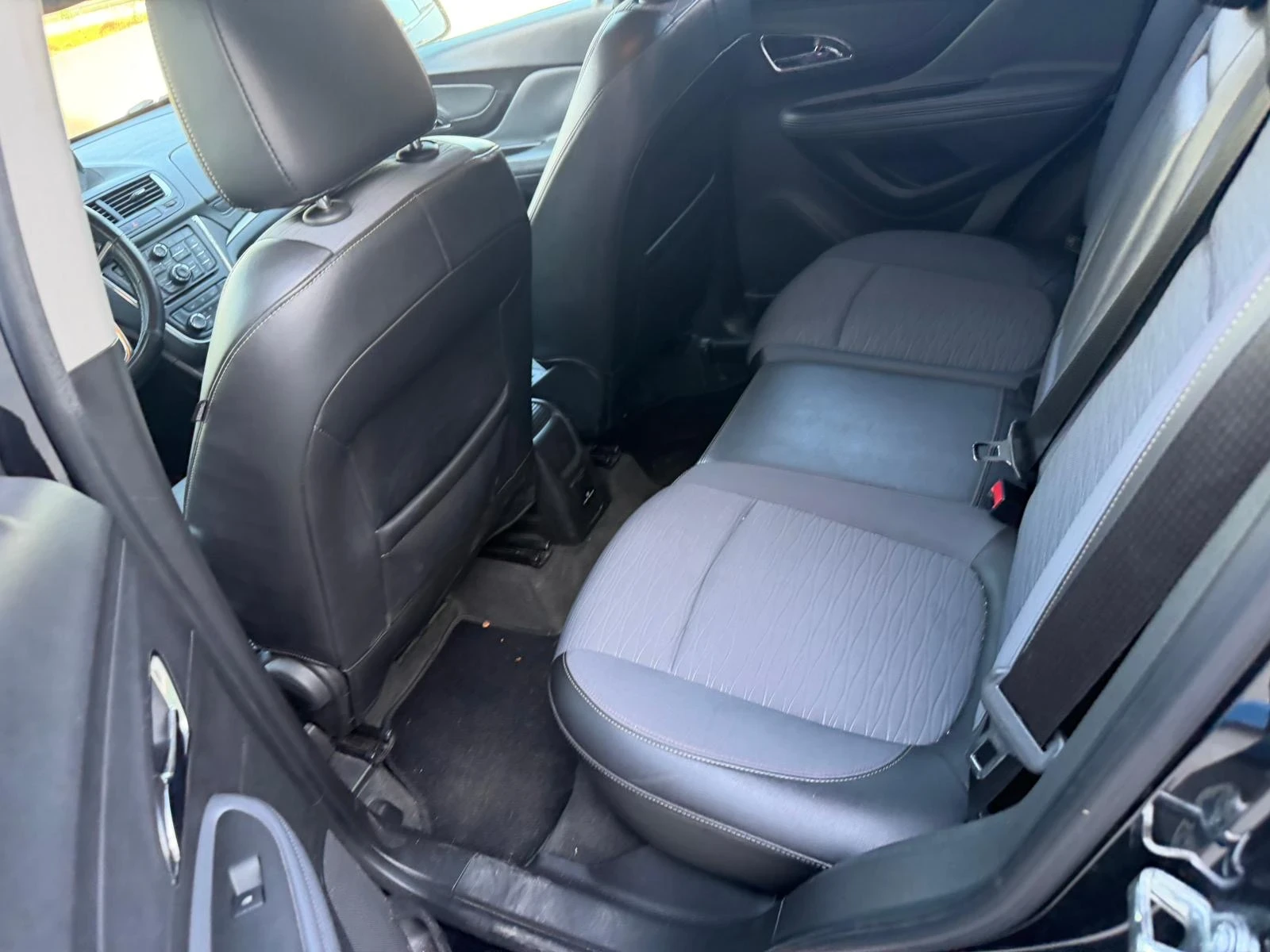 Opel Mokka 1.6 дизел кожа навигация камера, снимка 3 - Автомобили и джипове - 54742407