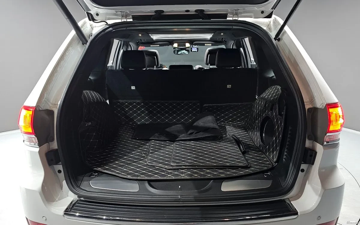 Jeep Cherokee 3.6 Limited , снимка 14 - Автомобили и джипове - 54763177