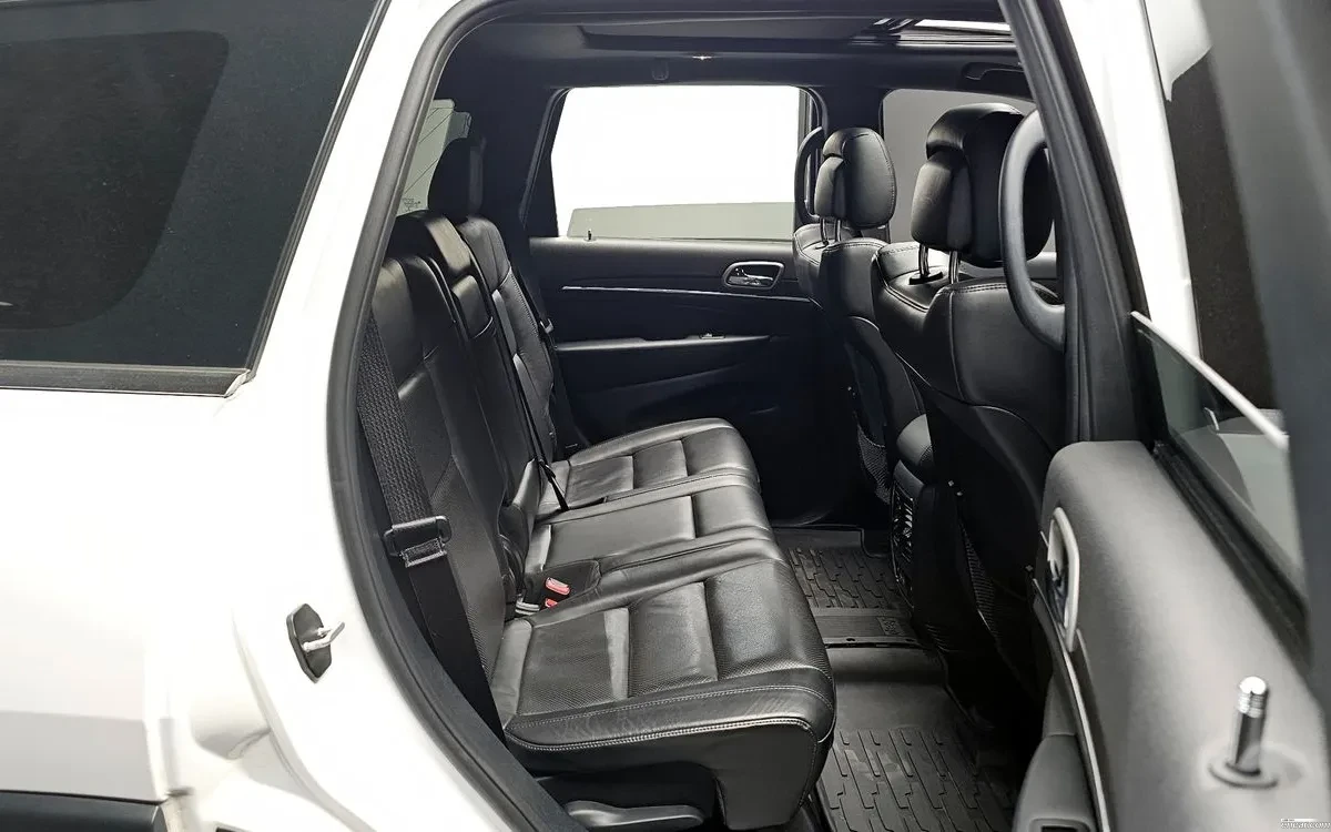 Jeep Cherokee 3.6 Limited , снимка 9 - Автомобили и джипове - 54763177