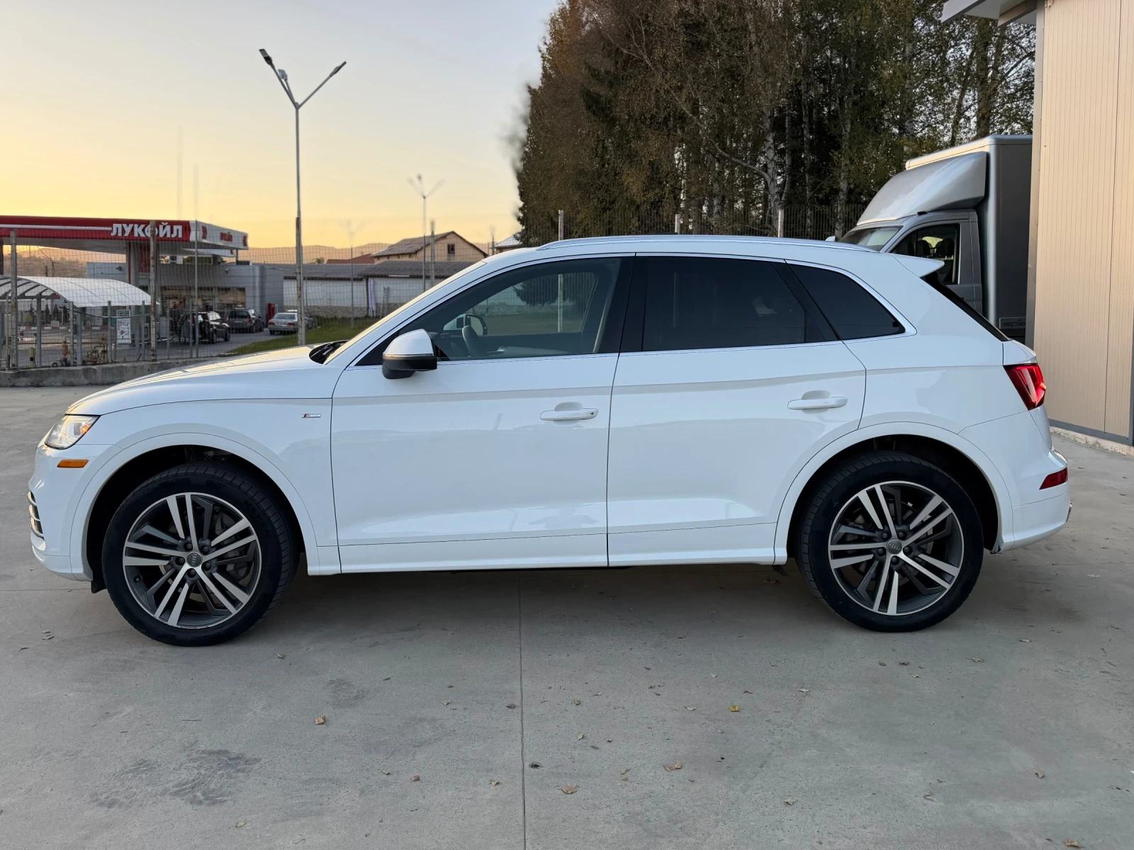 Audi Q5 S Line Technik Quattro, снимка 4 - Автомобили и джипове - 56377294