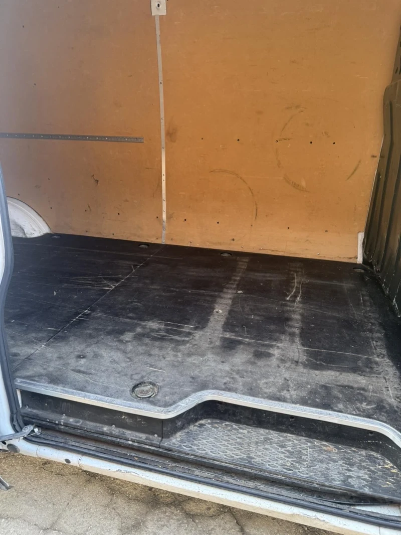 Iveco Daily 35-14, снимка 11 - Бусове и автобуси - 53464027