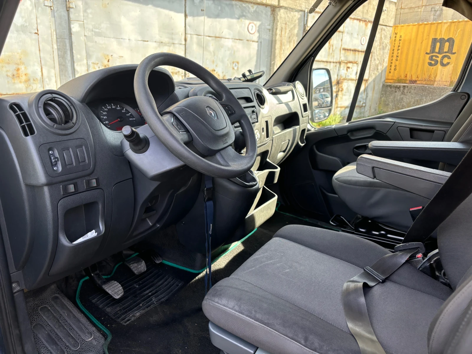 Renault Master 2.3 Biturbo 170 - изображение 9