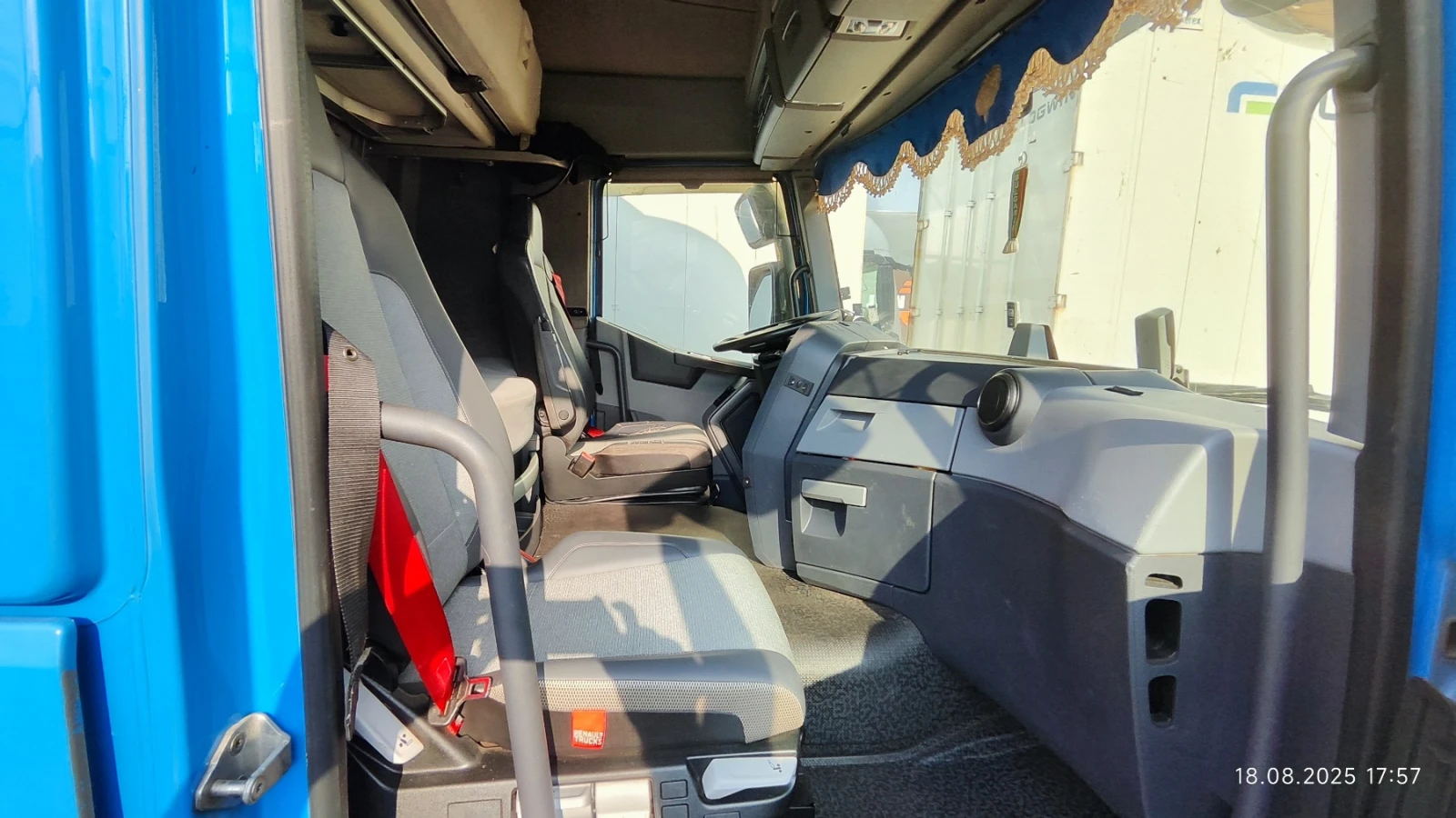 Renault T 4x2  | Mobile.bg � ����������� 10