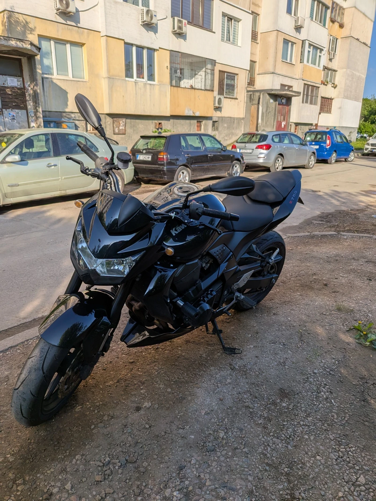 Kawasaki Z 750 MiVV, чисто нови гуми и обслужен, снимка 3 - Мотоциклети и мототехника - 54661207