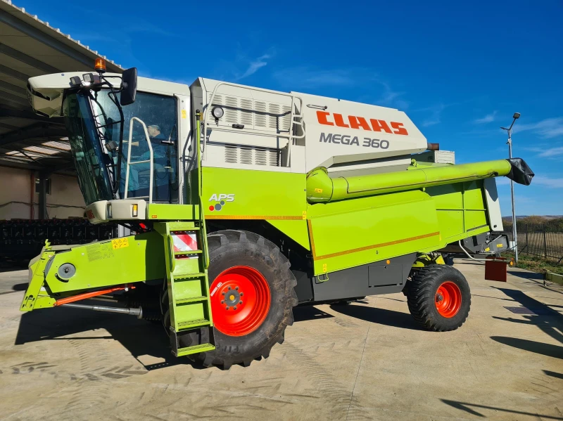 Комбайн Claas Mega 360